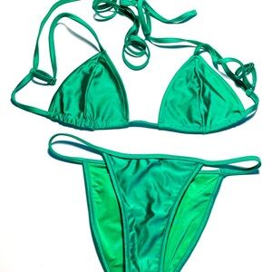 NWOT: Noli Yoga Bali bottom small and Bali triangle top medium